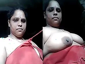 Bhai and Behan xxx video with Malayalam bhabhi showing her breasts and vagina