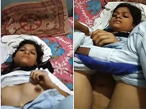 Hot looking Indian girl has sex with her boyfriend in a hotel room.
